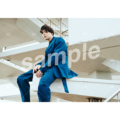 【黒羽麻璃央2022年カレンダー発売記念お渡し会】 特典付きOn-line Photo Aセット（20枚+2枚）