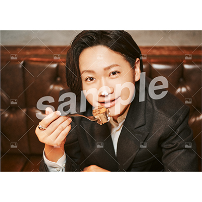 【鳥越裕貴 カレンダー＆バースデーイベントもうすぐサーティワン】 On-line Photo B-18